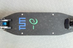 e-scooter step made of a composite material integrating granite and carbon fibers made from algae. Image: Andreas Battenberg / TUM
